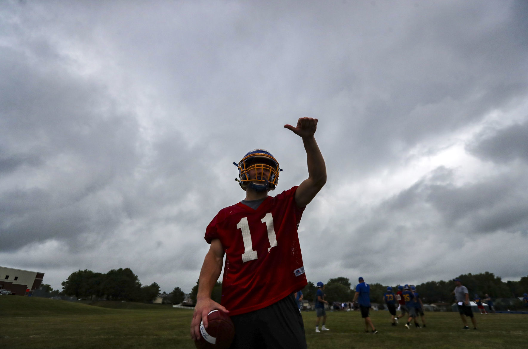 081219-qct-spt-football-practice-020